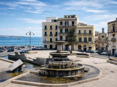 Piazza Fontana - Taranto
