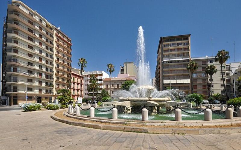 Piazza Ebalia - Fontana Rosa dei Venti - Taranto